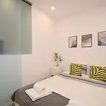 Апартаменти Modern Downtown