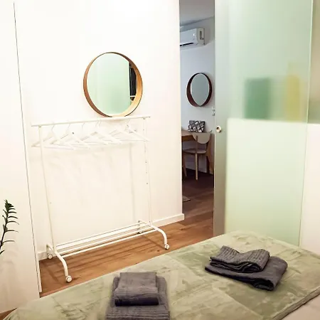 Modern Downtown アパート